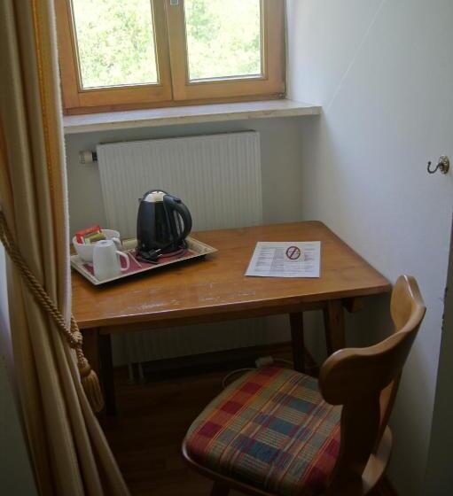 이코노미 싱글 룸, Gut Schwaige