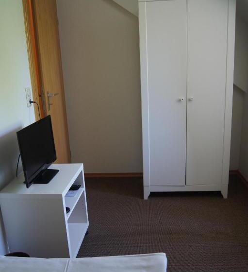 이코노미 싱글 룸, Gut Schwaige