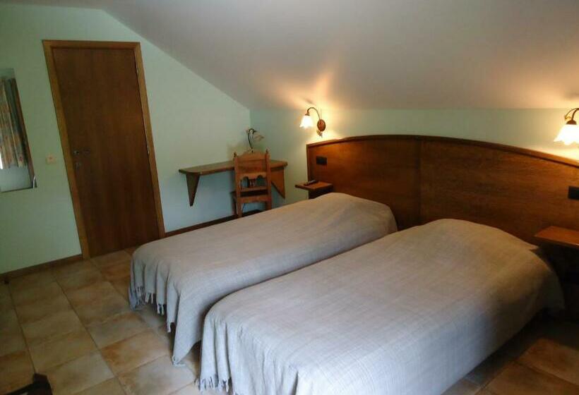 غرفة قياسية, La Crémaillère