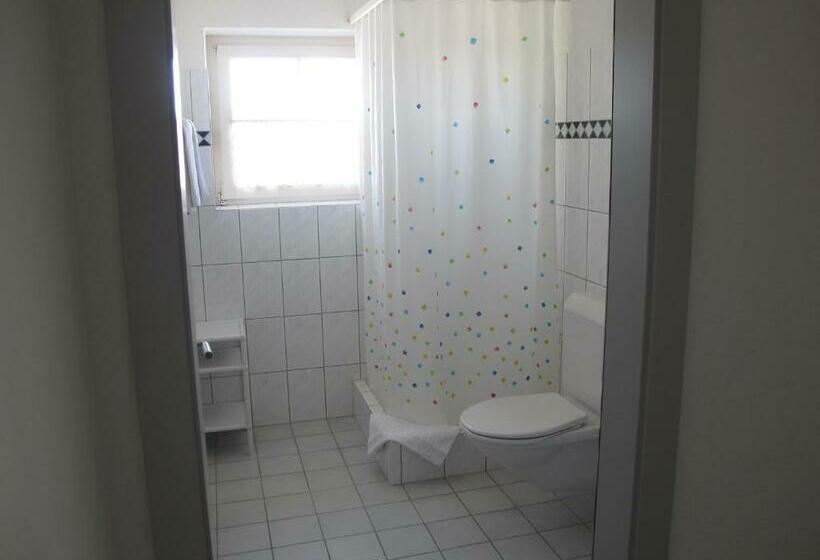 스탠다드 룸, Linde