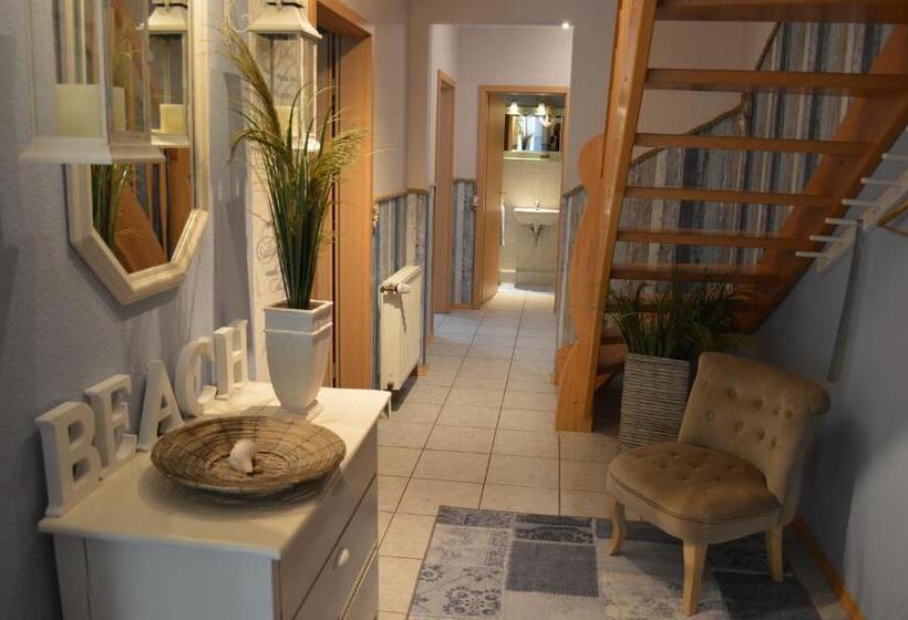 جناح عائلي, Land & Stil