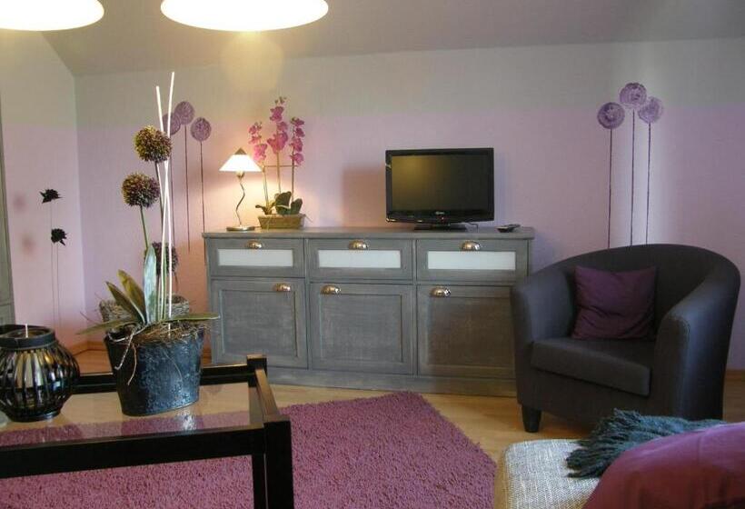 جناح عائلي, Land & Stil