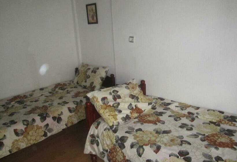 ガーデンビュースタンダードルーム, Guest House Popov