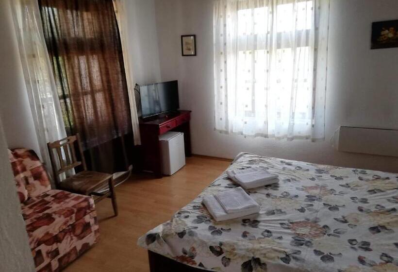 スイート, Guest House Popov