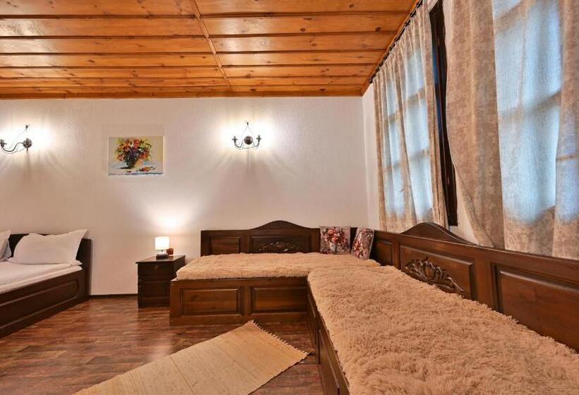 클래식 4인 룸, Rhodopes Legends