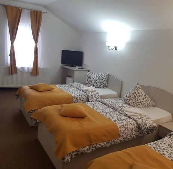 2 Bedroom Superior Room, Pensiunea Alpina