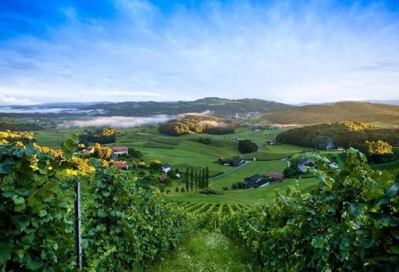 جناح مزوَّد بشرفة, Weingartenhotel Harkamp Südsteiermark