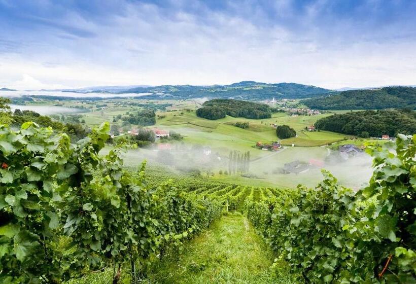 جناح مزوَّد بشرفة, Weingartenhotel Harkamp Südsteiermark