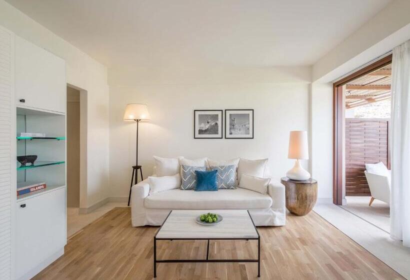 Bungalow Deluxe, Phāea Blue