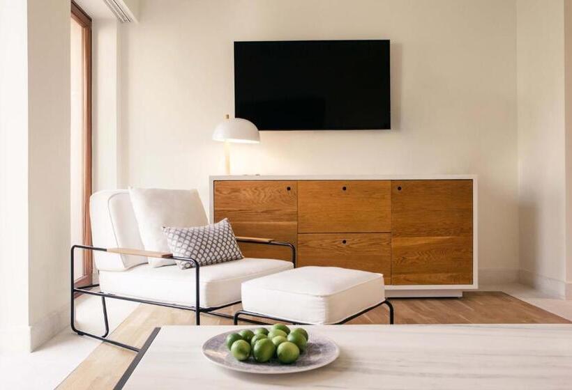 Suite Deluxe Vista Mare, Phāea Blue