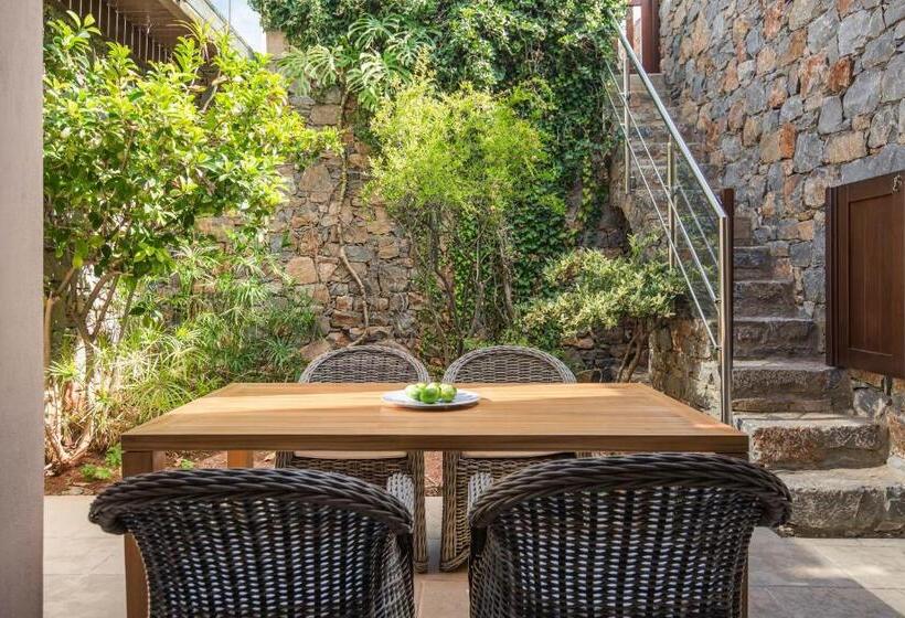 Maisonette Standard 1 Quarto, Phāea Blue