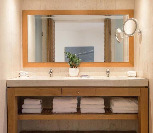 Maisonette Standard 1 Quarto, Phāea Blue