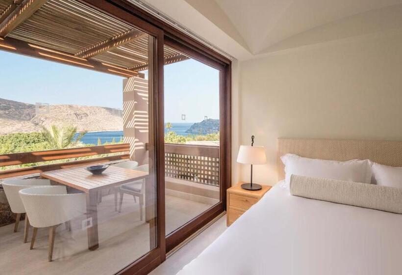 Bungalow Deluxe, Phāea Blue