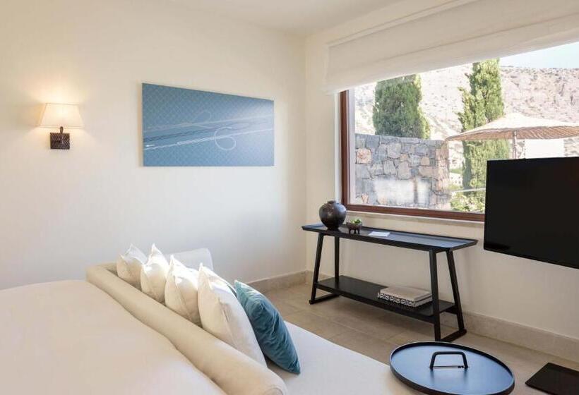 Bungalow Deluxe, Phāea Blue