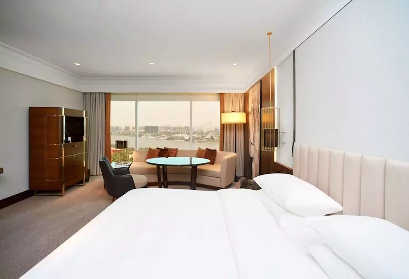 اتاق کلاب, Grand Hyatt Dubai Resort & Waterpark