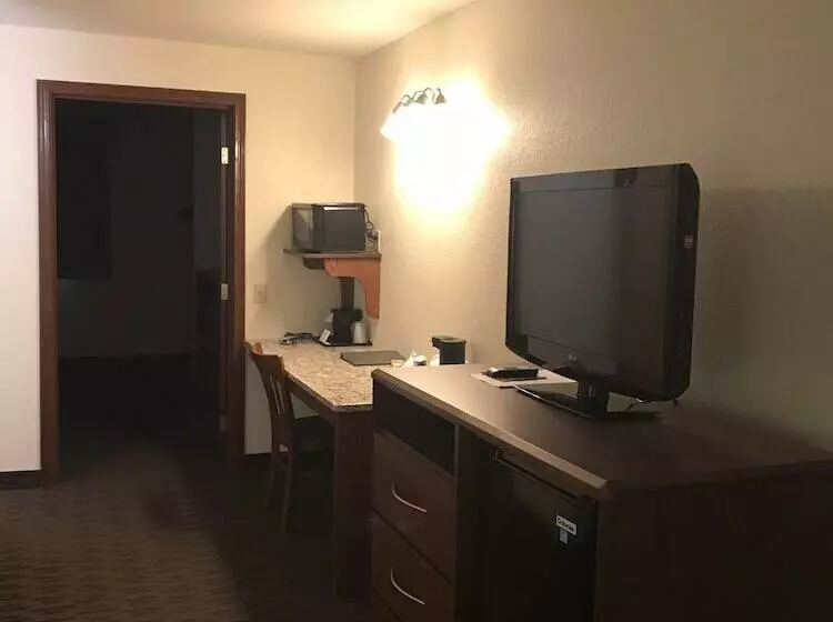 سوئیت با تخت بزرگ, Americinn By Wyndham Marshall