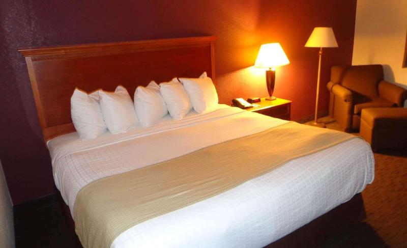 جناح سرير كينج, Americinn By Wyndham Marshall