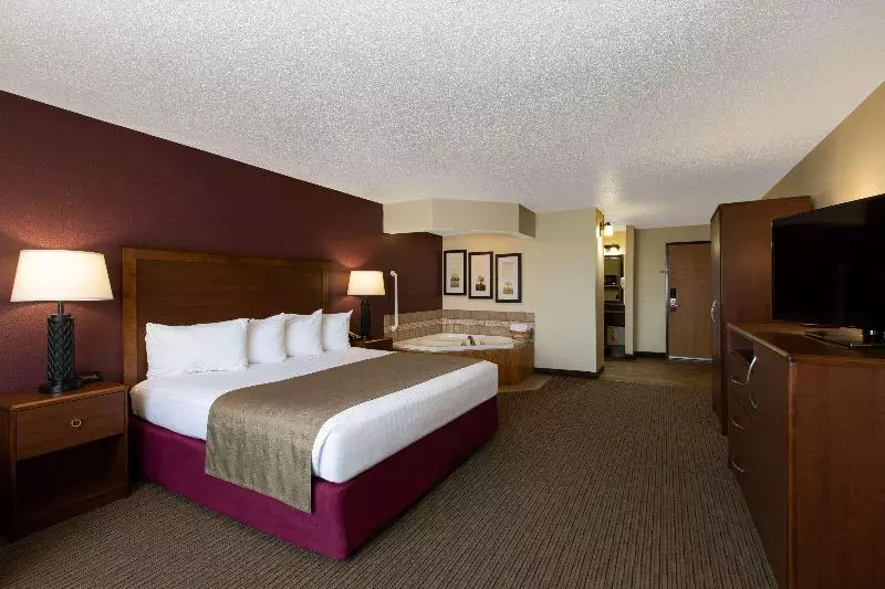 キングサイズベッドのスイートルーム, Americinn By Wyndham Merrill
