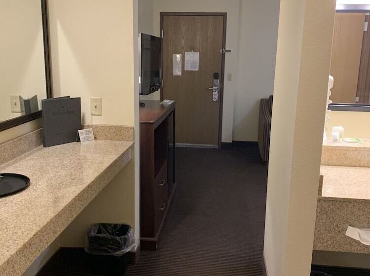 جناح, Americinn By Wyndham Valley City  Conference Center