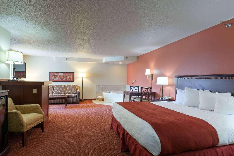 Люкс Повышенной Комфортности, Americinn By Wyndham Valley City  Conference Center
