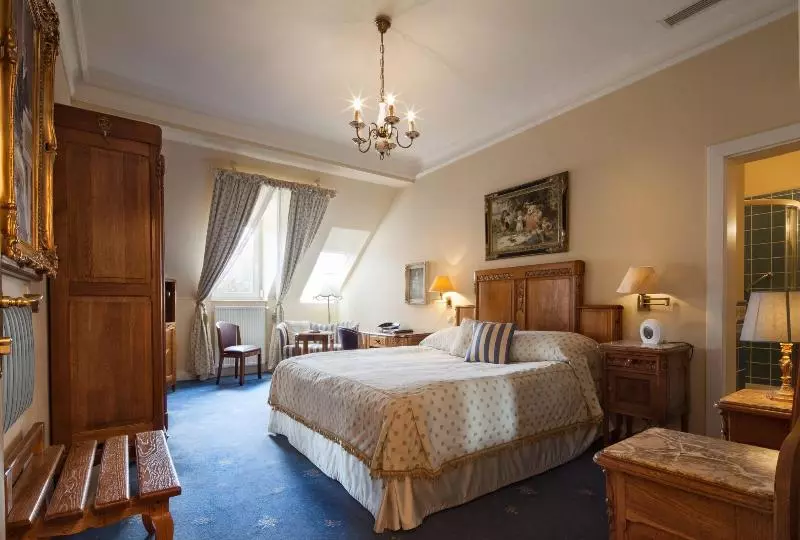اتاق استاندارد یک نفره, Belle Epoque