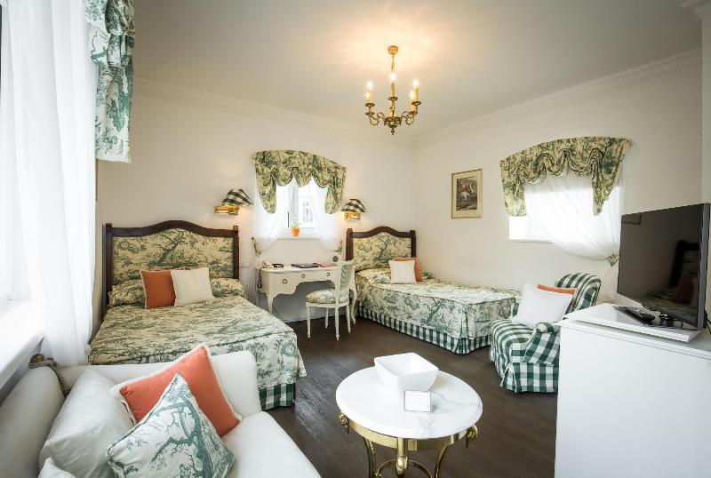 标准单人间, Belle Epoque