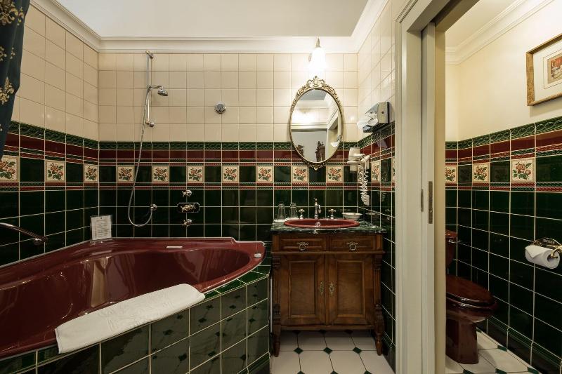 小型套房, Belle Epoque