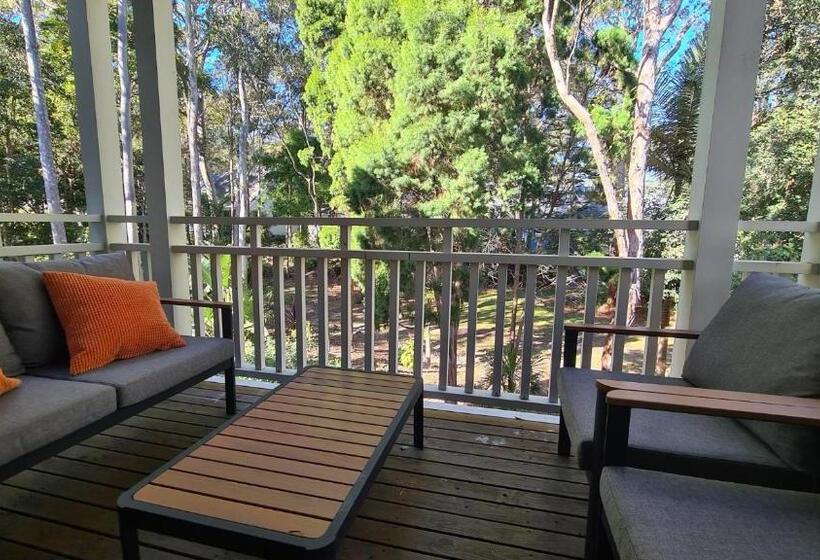 خانه ردیفی 2 خوابه, Stay At Raffertys Resort