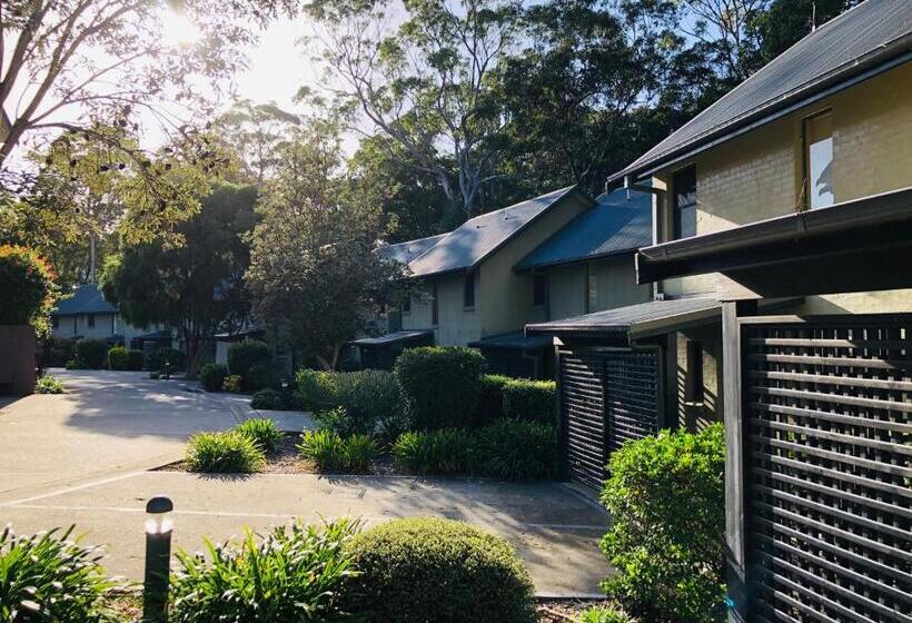 خانه ردیفی 2 خوابه, Stay At Raffertys Resort