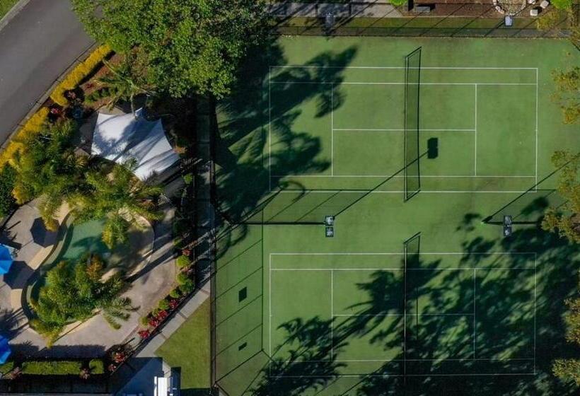 ویلای 1 خوابه, Stay At Raffertys Resort