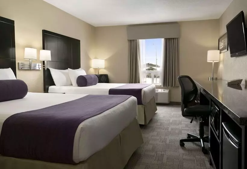 سوییت خانوادگی, Days Inn By Wyndham Regina
