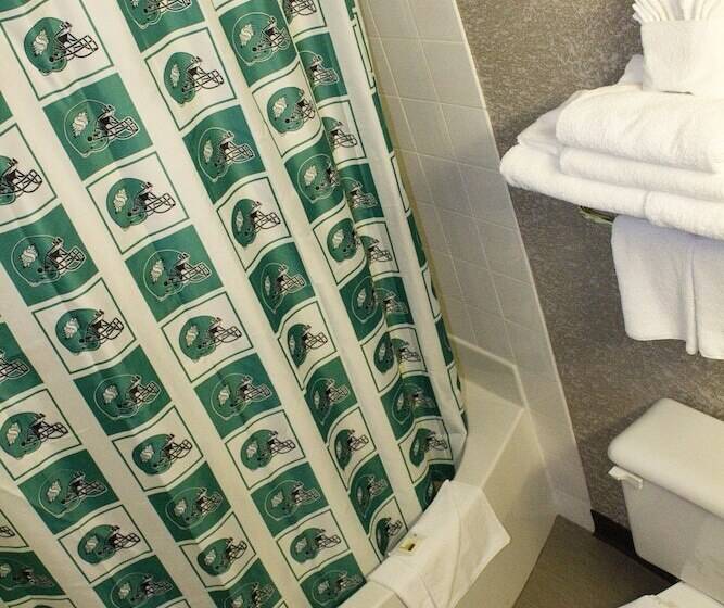 Family Suite, Days Inn By Wyndham Regina