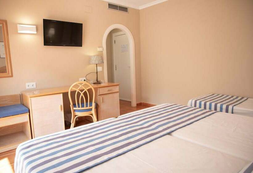 스탠다드 트리플 룸, Dwo Les Palmeres