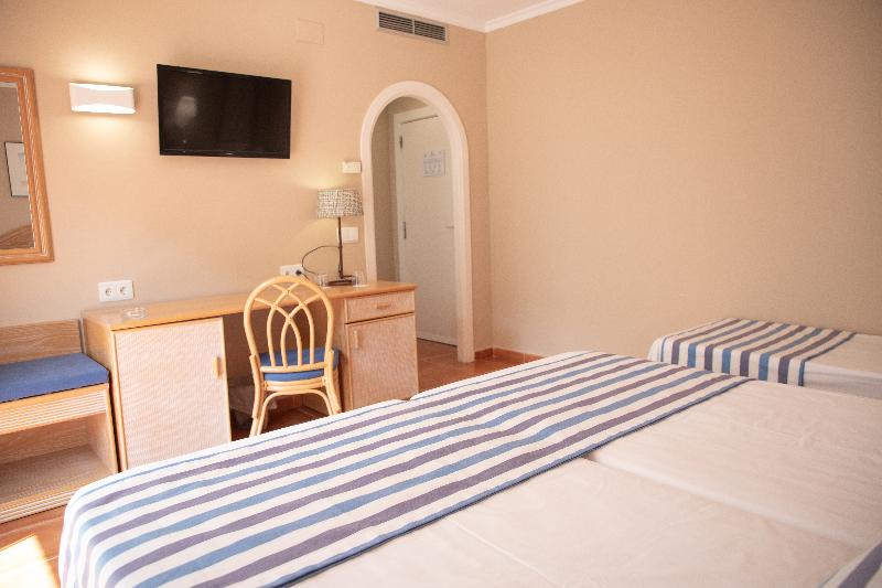 스탠다드 트리플 룸, Dwo Les Palmeres