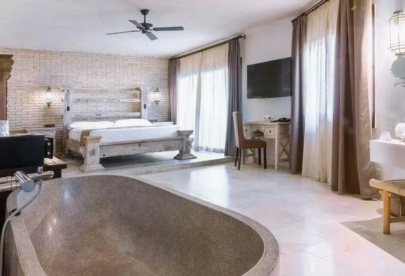 庭の見えるジュニアスイート, El Cortijo De Zahara By Qhotels