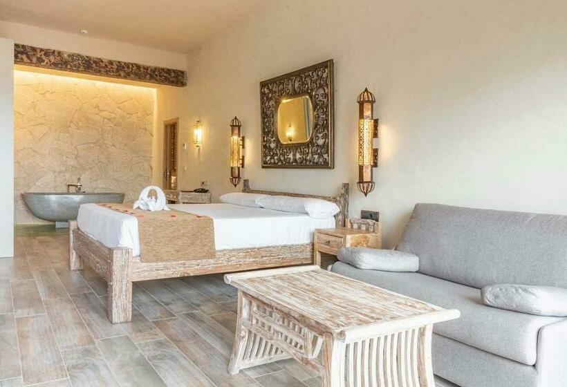 سوئیت جونیور با چشم‌انداز باغ, El Cortijo De Zahara By Qhotels
