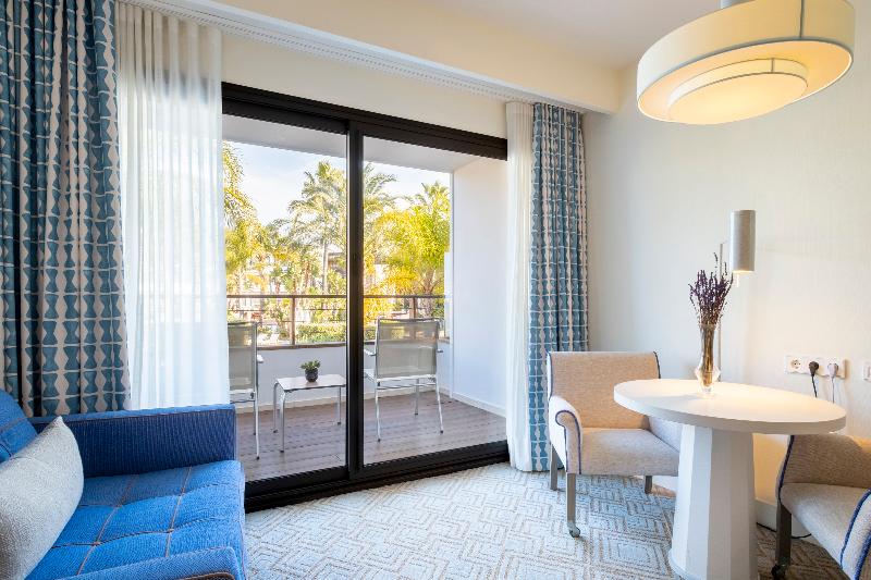 带露台的高档房间, Eurostars Sitges