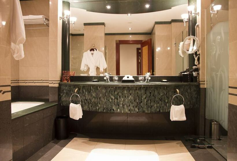 اتاق کلاب, Grand Hyatt Dubai