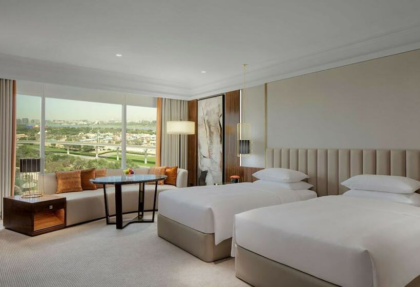 Номер Клуб, Grand Hyatt Dubai