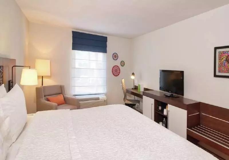 اتاق استاندارد با تخت بزرگ, Hampton by Hilton San Jose Airport