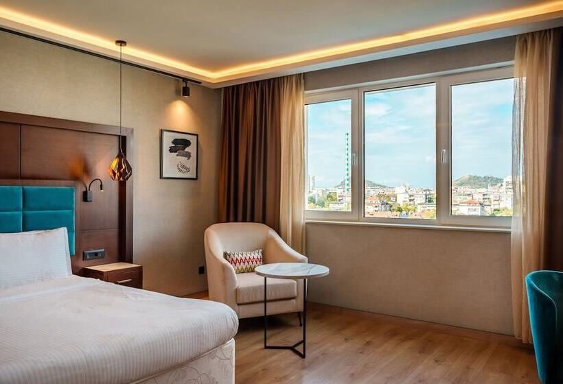 חדר פרמיום עם נוף לעיר, Imperial Plovdiv, A Member Of Radisson Individuals
