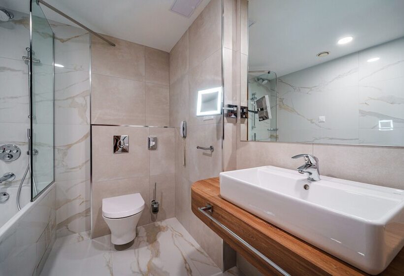 חדר פרמיום נוף לגינה, Imperial Plovdiv, A Member Of Radisson Individuals