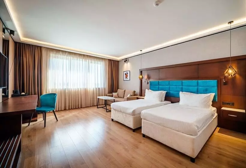 庭の見えるプレミアムルーム, Imperial Plovdiv, A Member Of Radisson Individuals