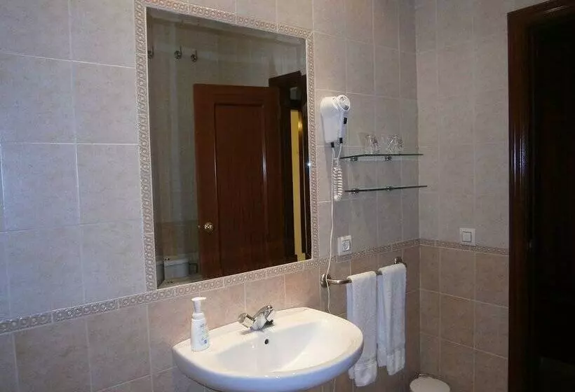 Standard Kolmen Hengen Huone, La Palmosa