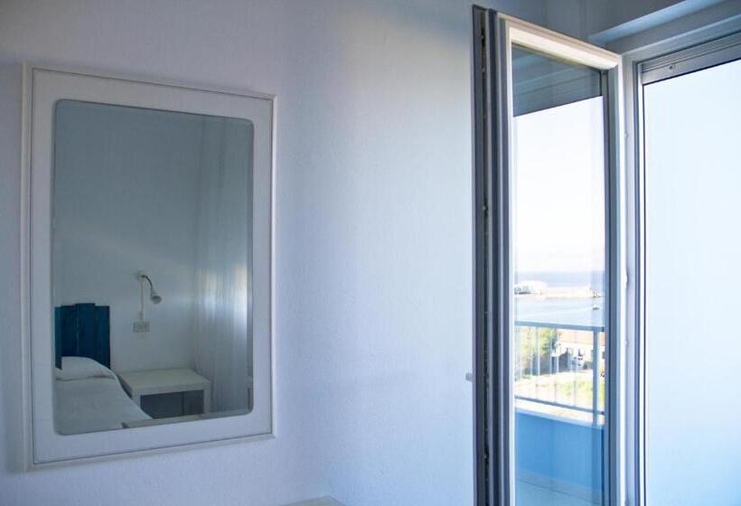 חדר סטנדרט, Langosteira