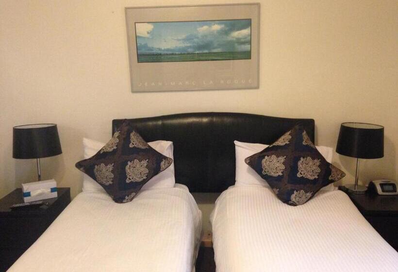 اتاق سوپریور, The North Shore