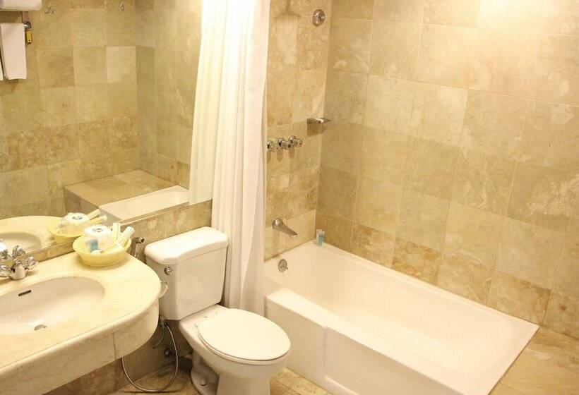 이그제큐티브 룸, Oxford Suites Makati