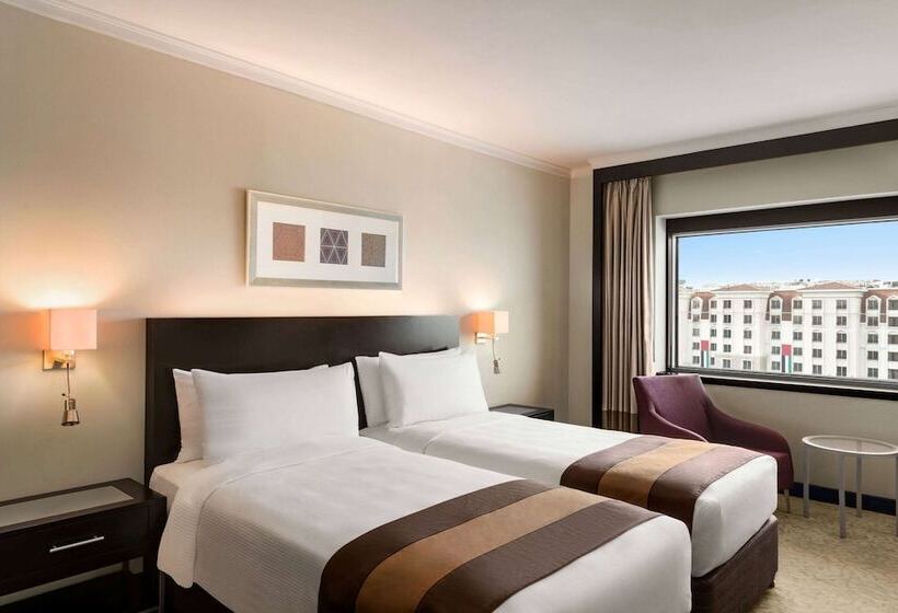 اتاق دلوکس مخصوص معلولین, Ramada Plaza By Wyndham Dubai Deira