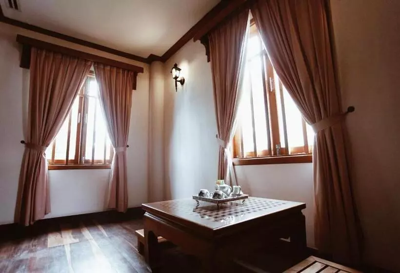 スタンダードバンガロー, Royal Angkor Resort & Spa