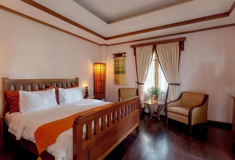 Номер Superior Вид на Сад, Royal Angkor Resort & Spa